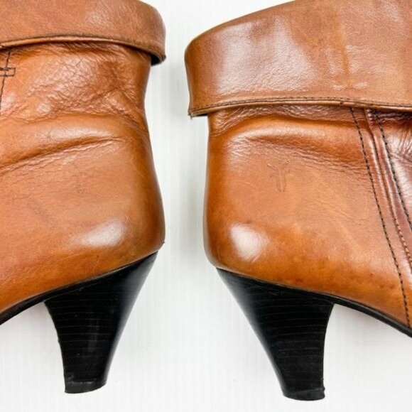 Frye Lisa Women's Foldover Short Boot Brown Leather Heeled Booties 7.5 - Picture 5 of 14